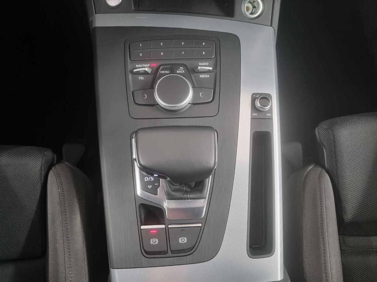 AUDI Q5 50 TFSI e quattro S tronic - 13