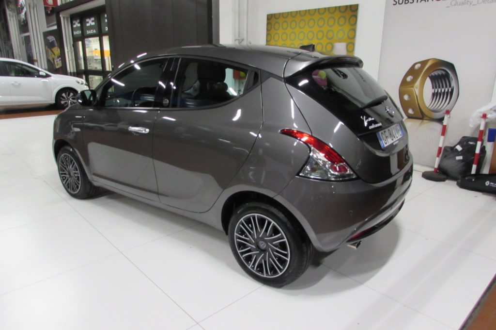 LANCIA Ypsilon 1.0 FireFly 5 porte S&S Hybrid Ecochic Gold - 3