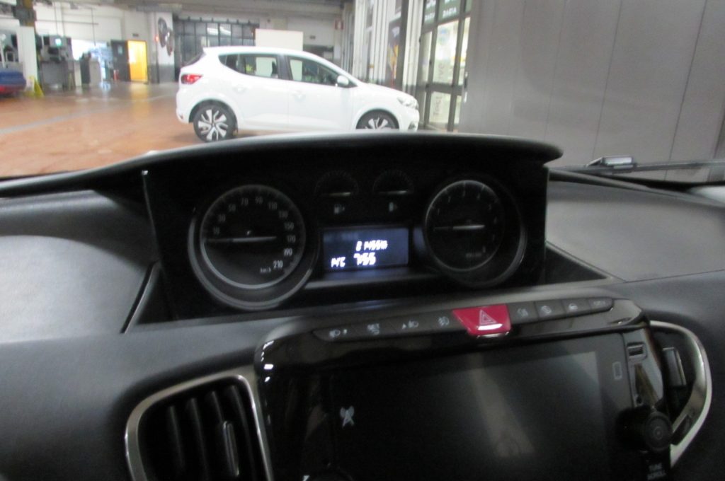 LANCIA Ypsilon 1.0 FireFly 5 porte S&S Hybrid Ecochic Gold - 11