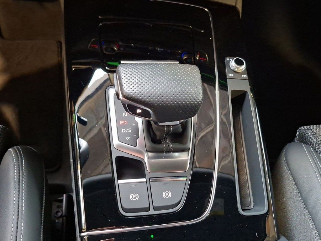 AUDI Q5 SPB 50 TFSI e quattro S tronic S line - 10