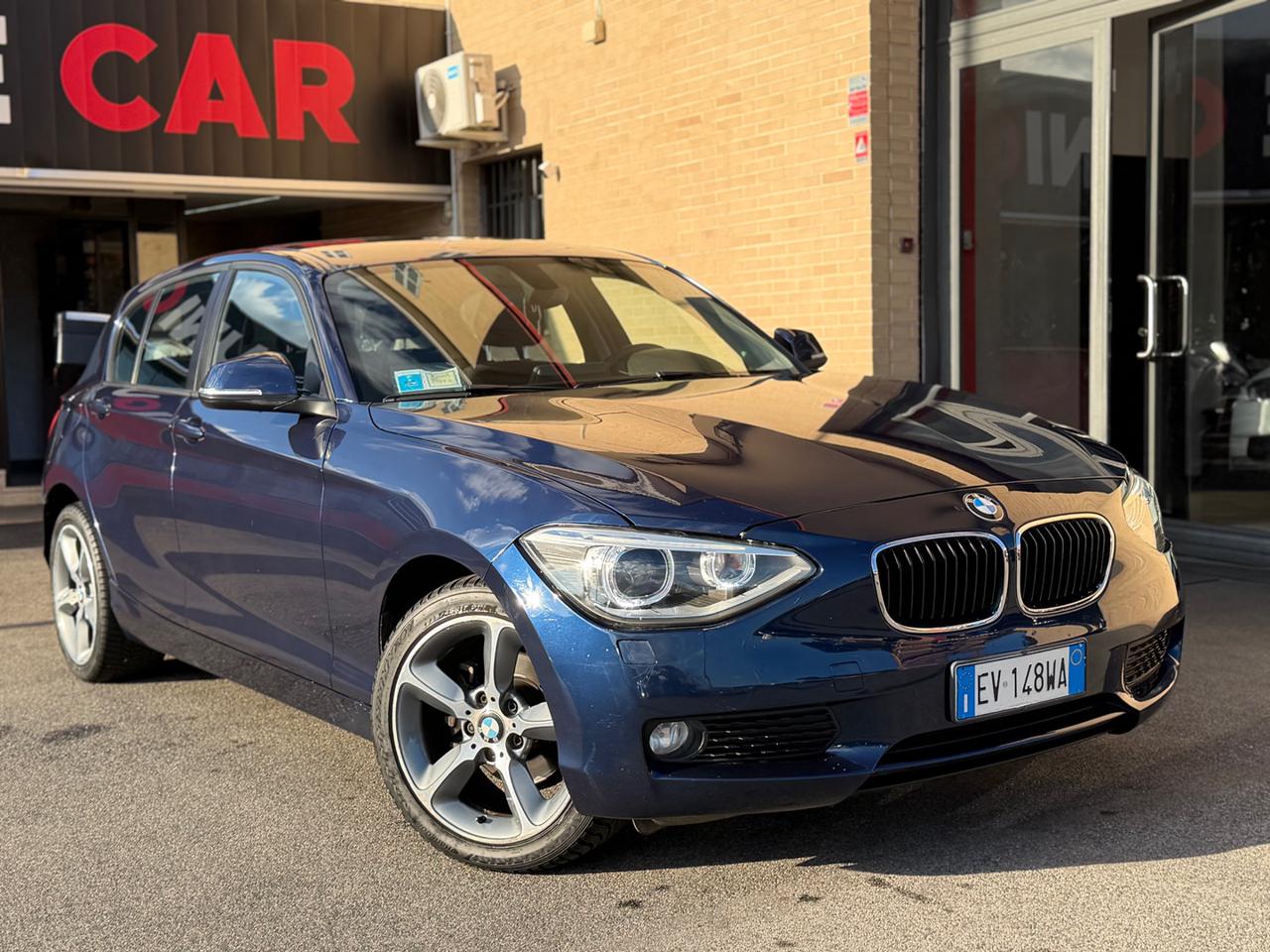 BMW 118 d 5p. Unique - 1