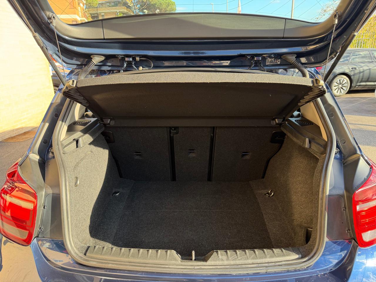 BMW 118 d 5p. Unique - 8