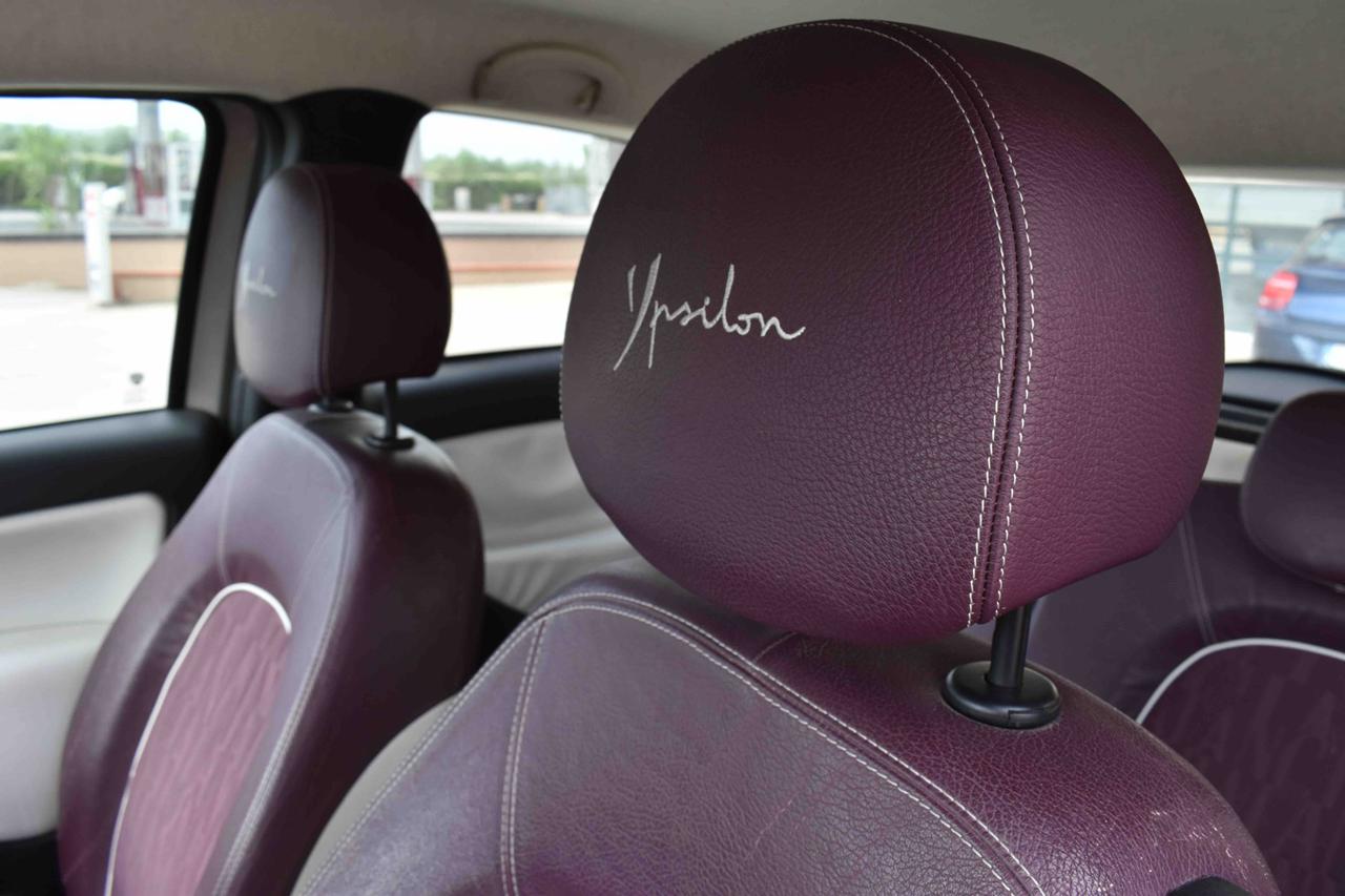 LANCIA Ypsilon 1.2 69 CV Diva - 10