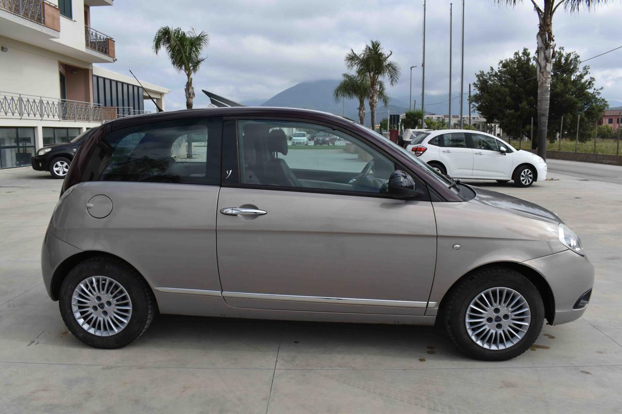 LANCIA Ypsilon 1.2 69 CV Diva - 4