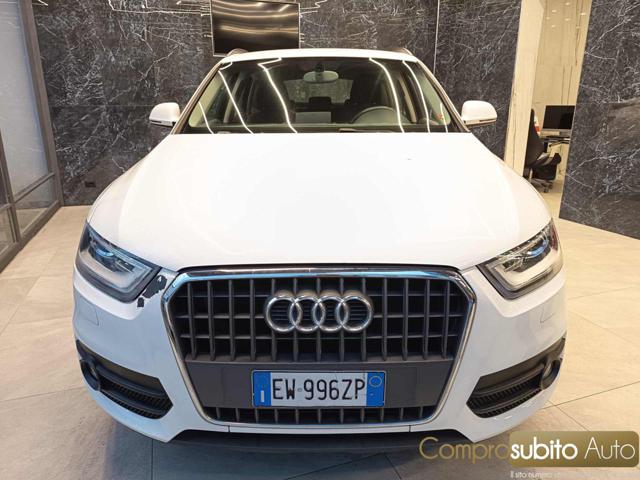 AUDI Q3 White pastel