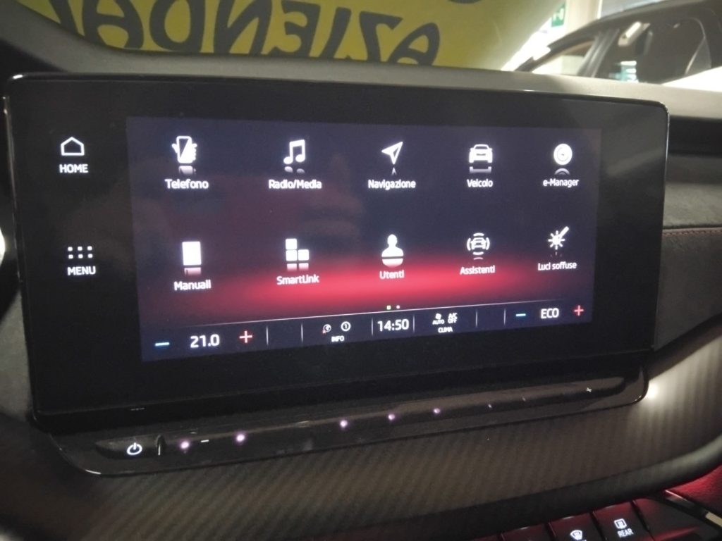 SKODA Octavia 1.4 TSI Plug-In Hybrid DSG Wagon RS - 23