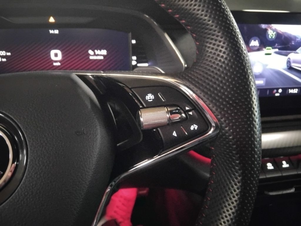 SKODA Octavia 1.4 TSI Plug-In Hybrid DSG Wagon RS - 31