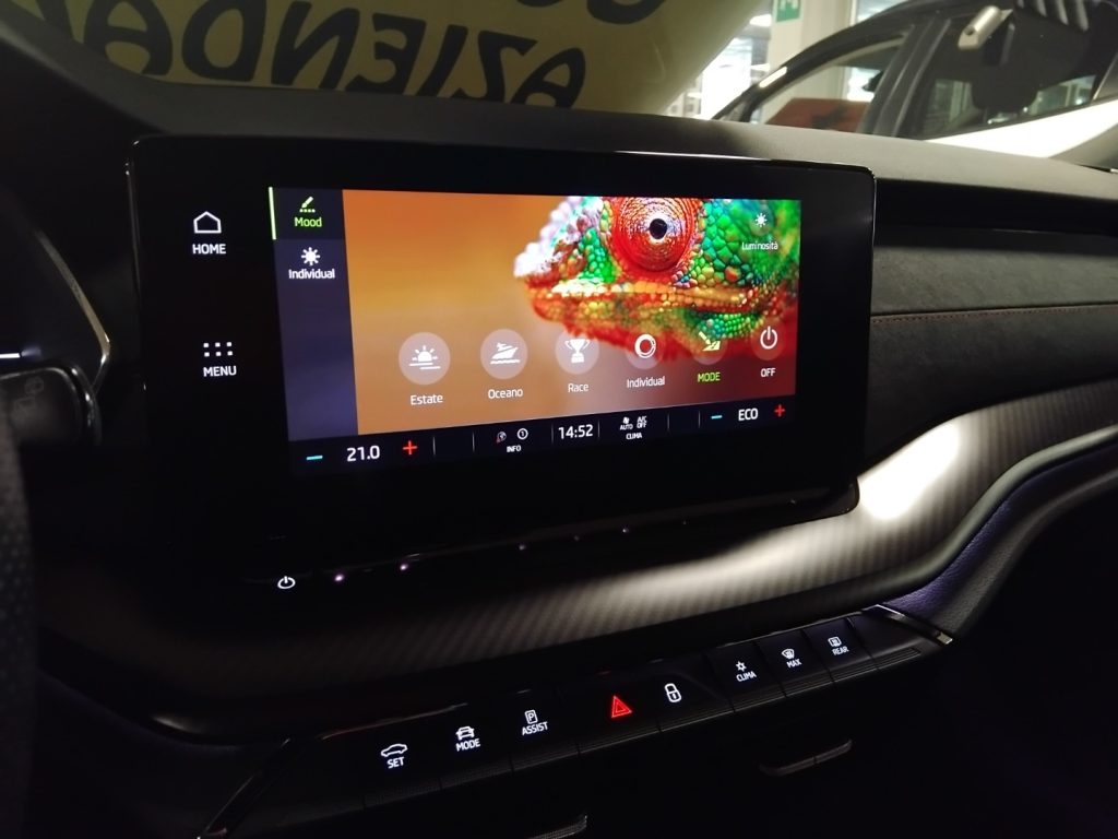 SKODA Octavia 1.4 TSI Plug-In Hybrid DSG Wagon RS - 34