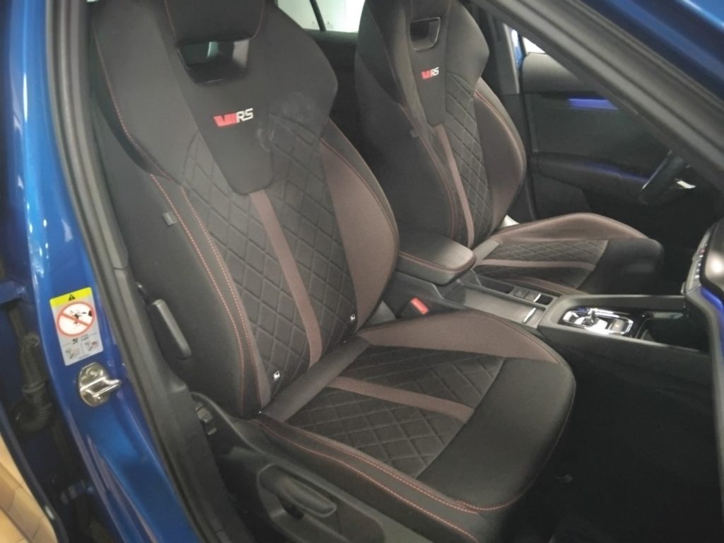 SKODA Octavia 1.4 TSI Plug-In Hybrid DSG Wagon RS MATRIX - 13