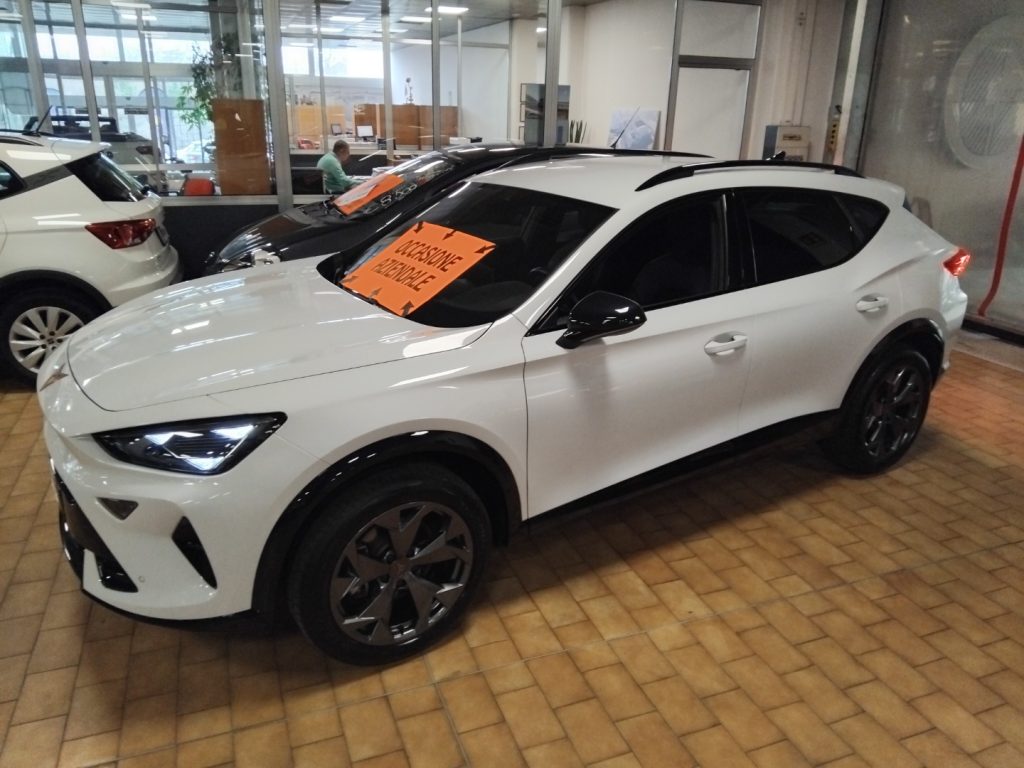 CUPRA Formentor 1.5 e-Hybrid DSG - 5