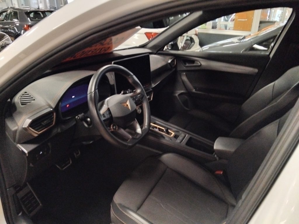 CUPRA Formentor 1.5 e-Hybrid DSG - 16