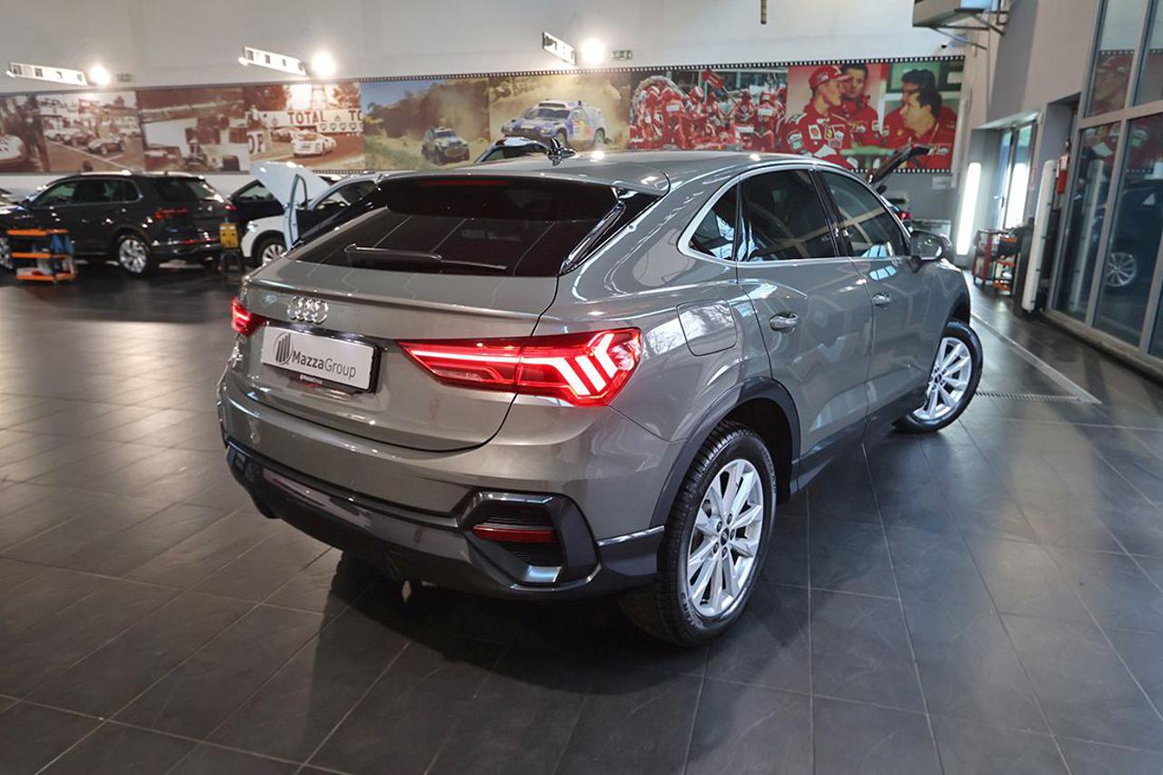 AUDI Q3 35 TDI Sportback S-Tronic Business Plus - 9