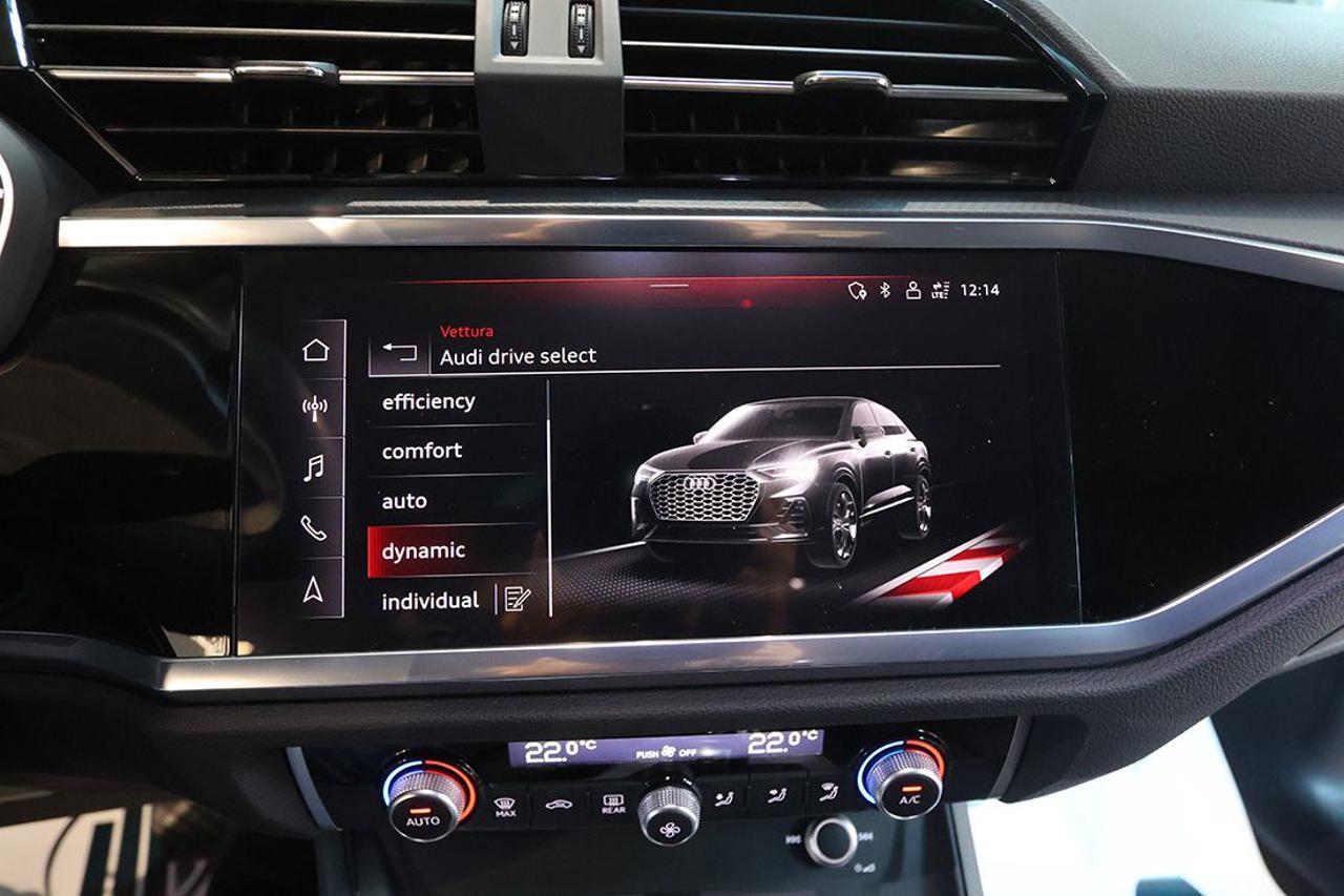 AUDI Q3 35 TDI Sportback S-Tronic Business Plus - 28