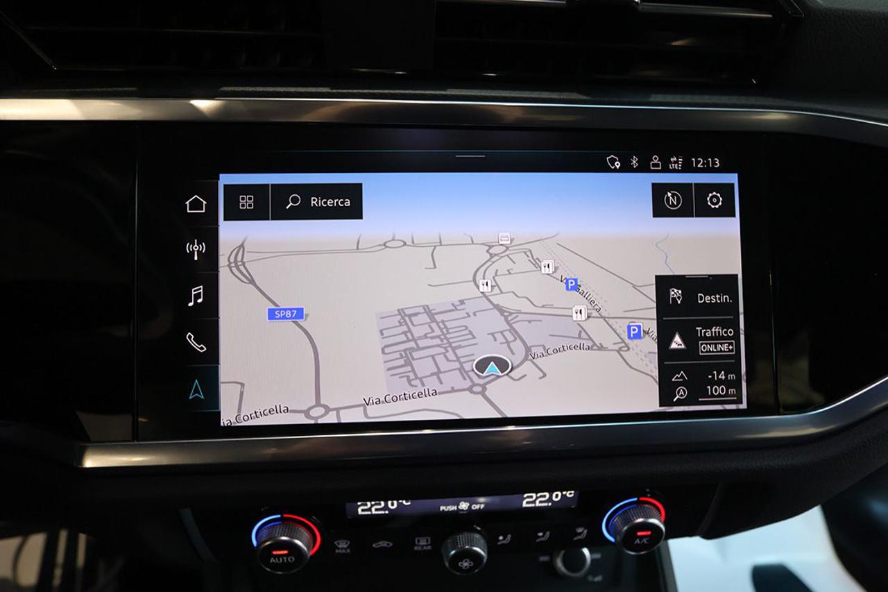 AUDI Q3 35 TDI Sportback S-Tronic Business Plus - 23