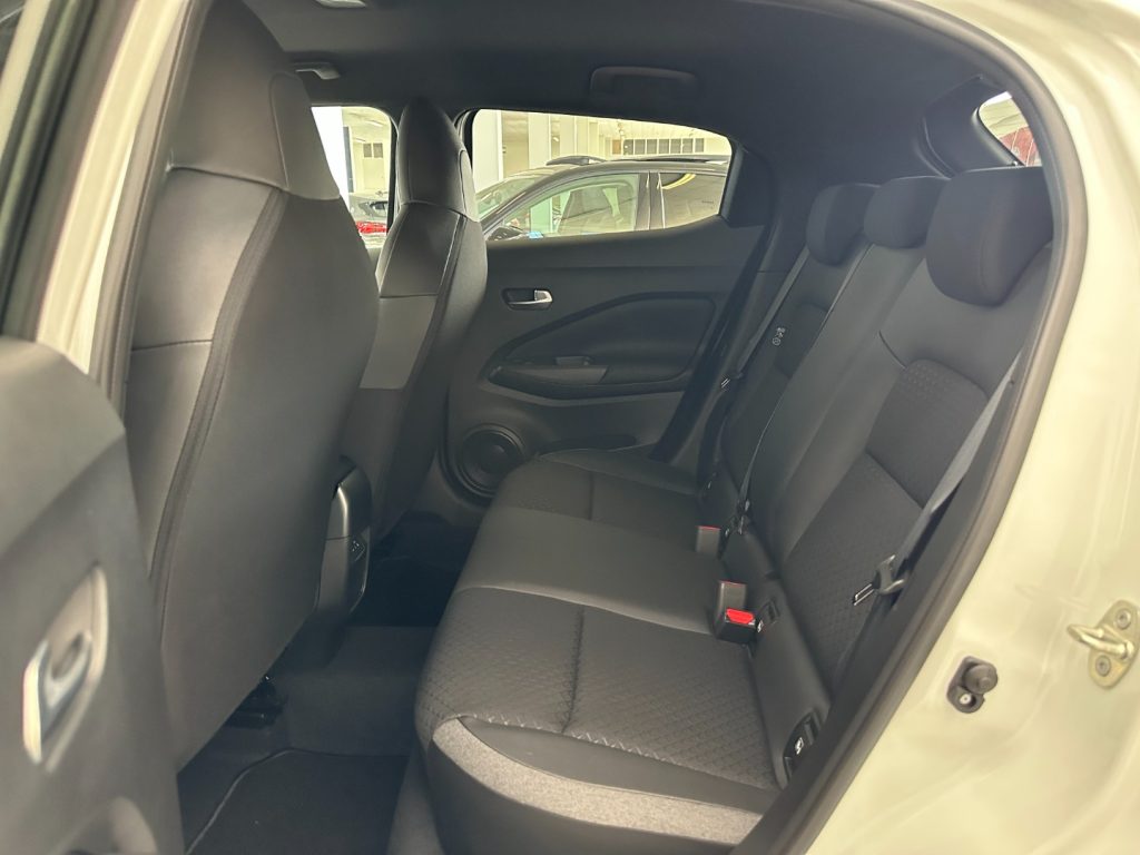 NISSAN Juke 1.0 DIG-T 114 CV N-Connecta - 12