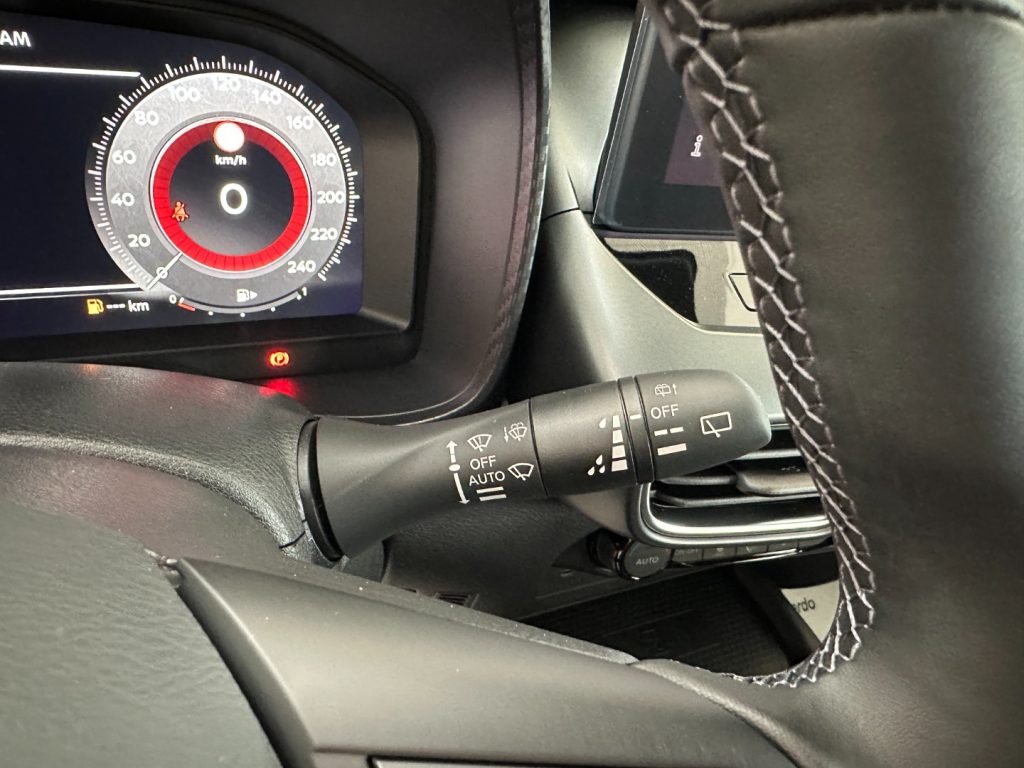 NISSAN Juke 1.0 DIG-T 114 CV N-Connecta - 18