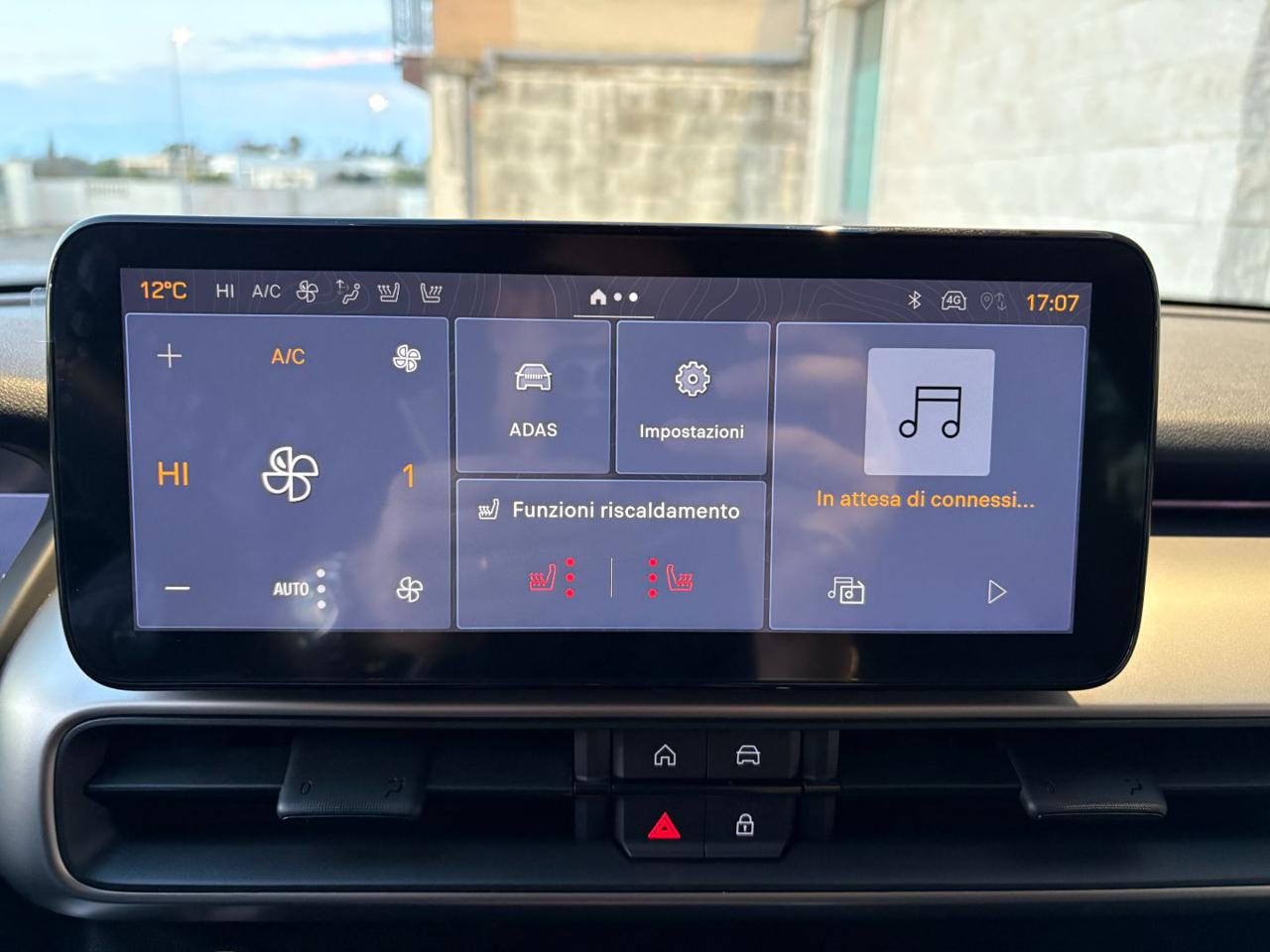 JEEP Avenger 1.2 Turbo 100 CV MHEV Summit. - 32