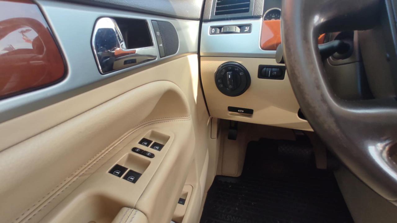 VOLKSWAGEN Touareg 3.0 TDI GANCIO TRAINO tiptronic Exclusive  V6 - 9