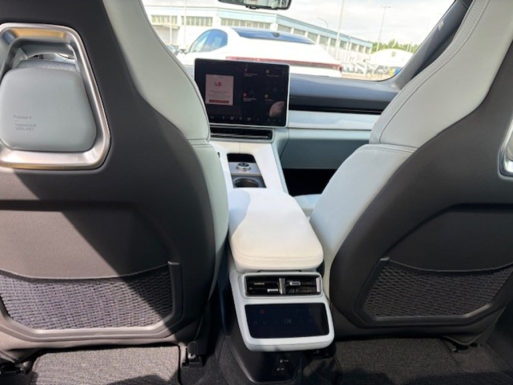 POLESTAR Polestar 4 Long Range Single Motor Plus - Grid Foto 7