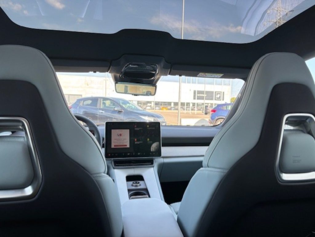 POLESTAR Polestar 4 Long Range Single Motor Plus - Grid Foto 15