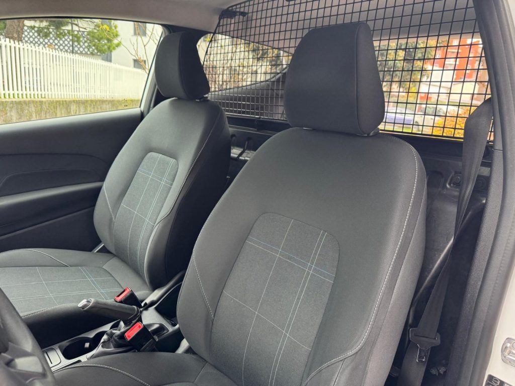 FORD Fiesta 1.1 75 CV 3 porte Van Trend - 10