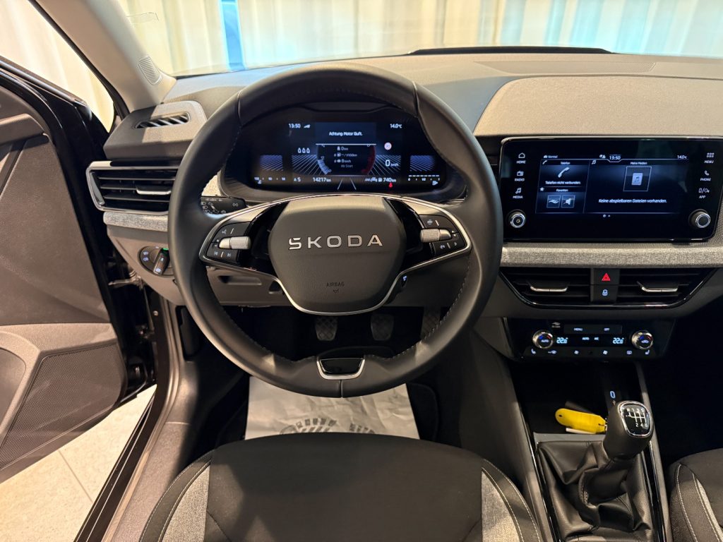 SKODA Kamiq 1.0 TSI Black Dots Camera LED DAB+ Keyless - 7