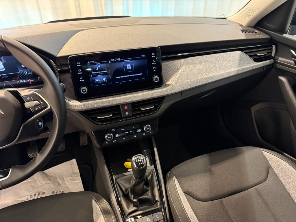 SKODA Kamiq 1.0 TSI Black Dots Camera LED DAB+ Keyless - 8