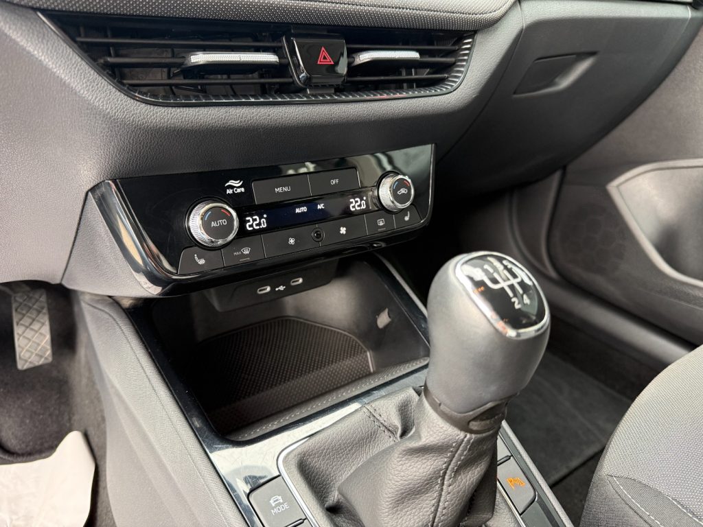 SKODA Fabia 1.0 TSI Style Bluetooth Radio LED Smartlink - 16