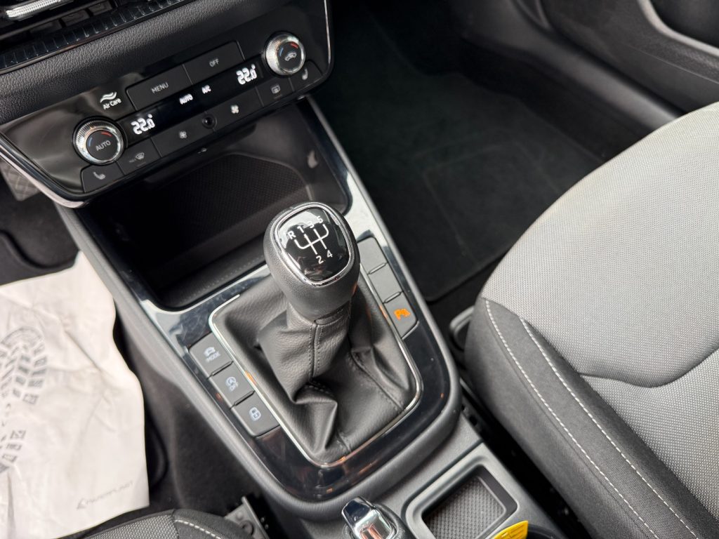 SKODA Fabia 1.0 TSI Style Bluetooth Radio LED Smartlink - 17