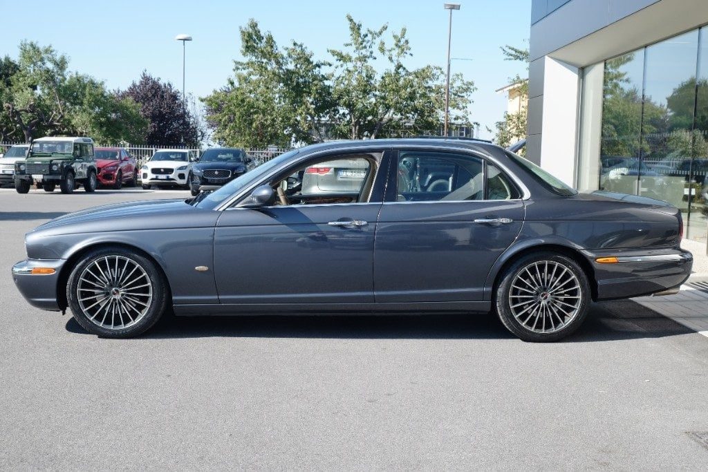 JAGUAR XJ 2.7 D V6 cat Executive - 2