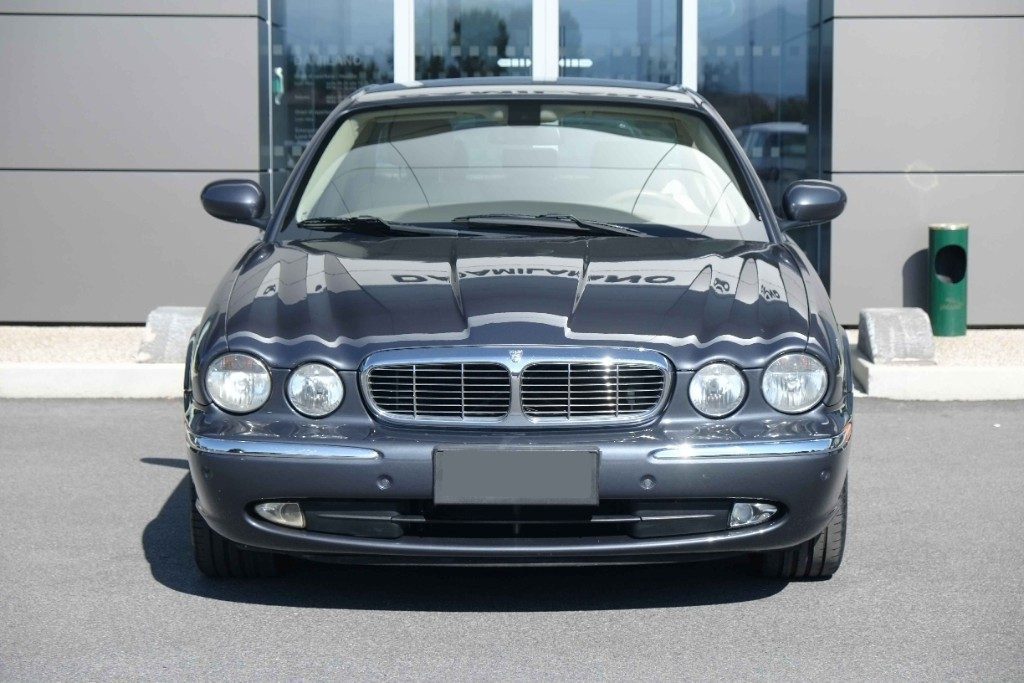 JAGUAR XJ 2.7 D V6 cat Executive - 8