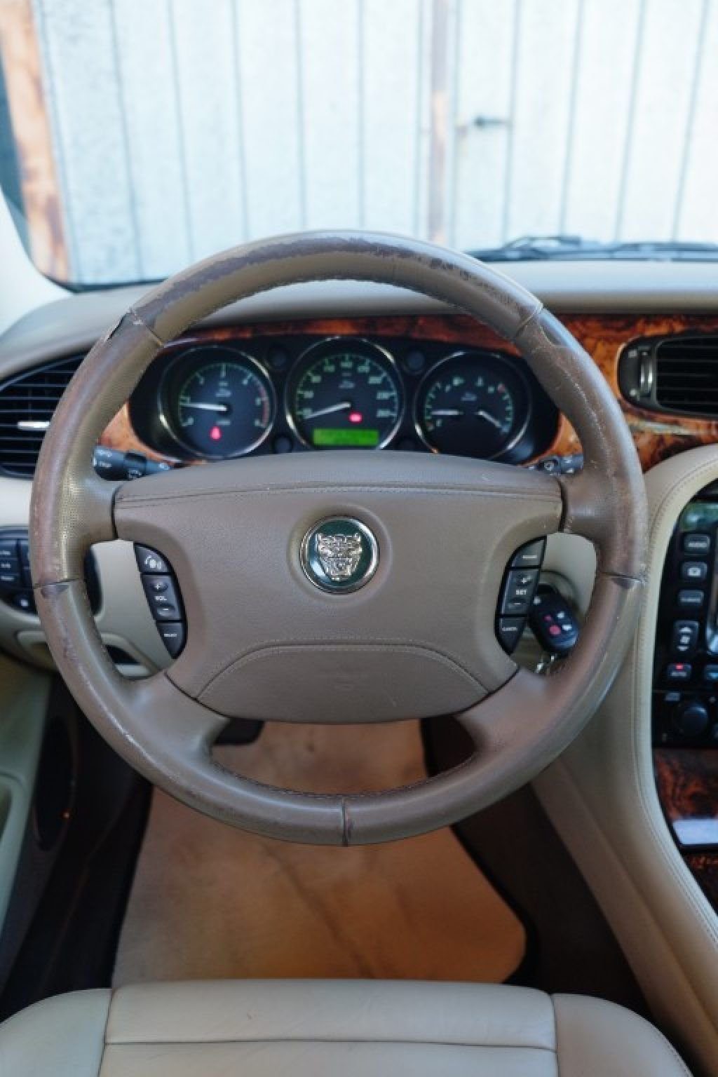 JAGUAR XJ 2.7 D V6 cat Executive - 14