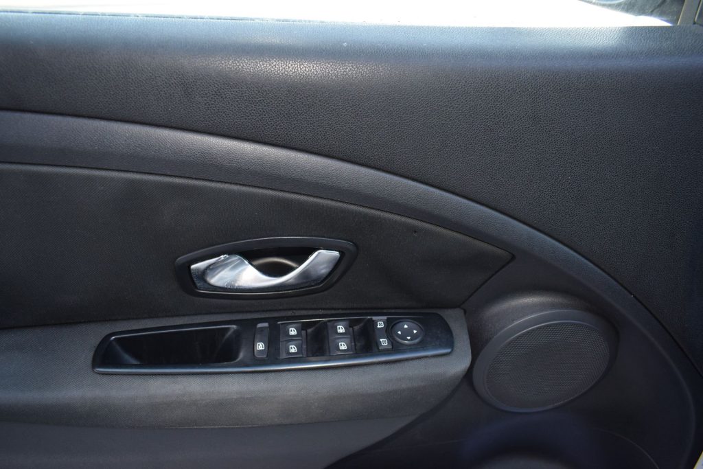 RENAULT Megane Mégane 1.5 dCi 90CV SporTour Confort PER OPERATORI - 15