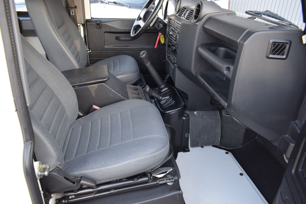 LAND ROVER Defender 90 2.4 TD4 SOLO 69000KM!! - 13