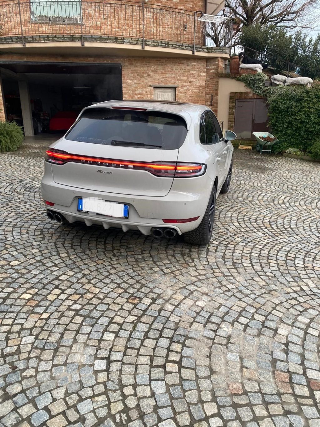 PORSCHE Macan 2.0 - 6