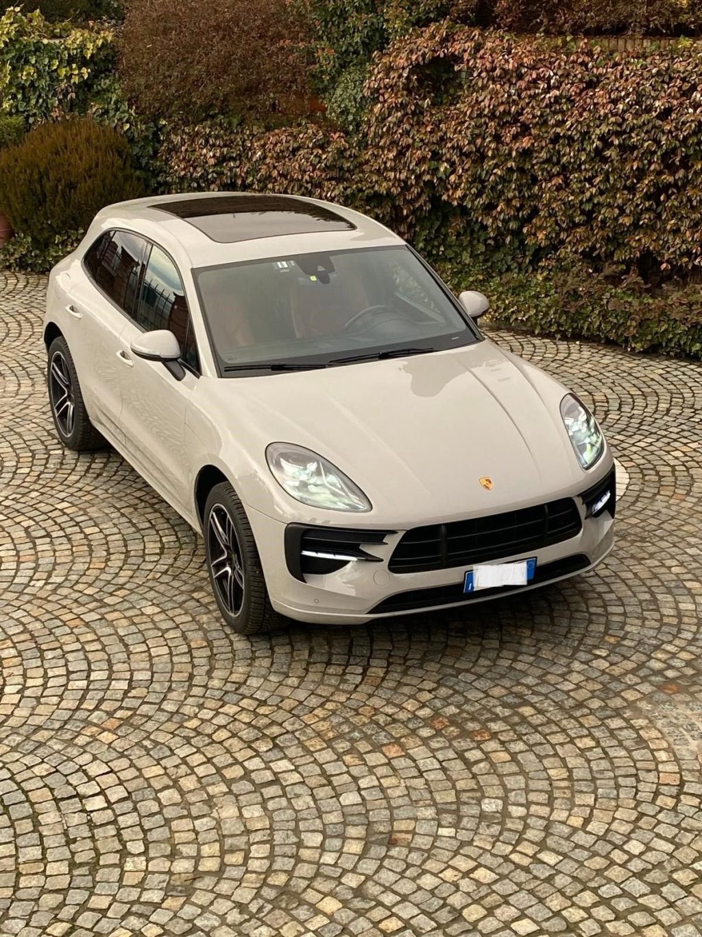 PORSCHE Macan 2.0 - 4