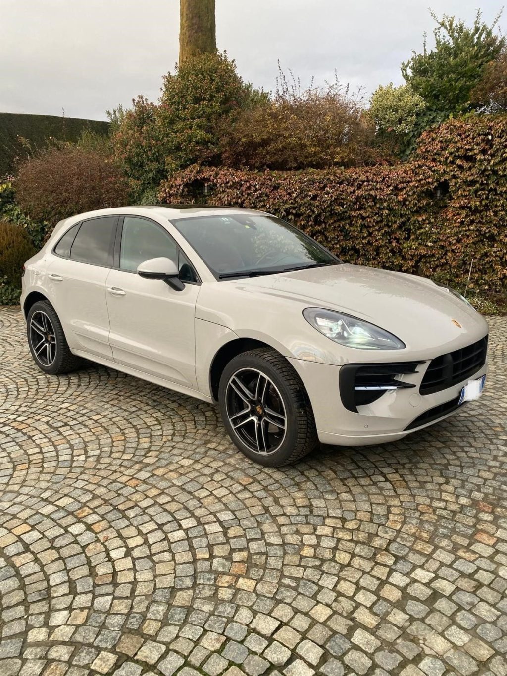 PORSCHE Macan 2.0 - 3