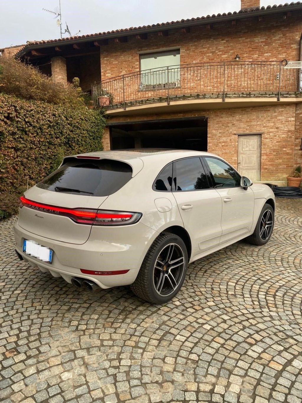 PORSCHE Macan 2.0 - 5
