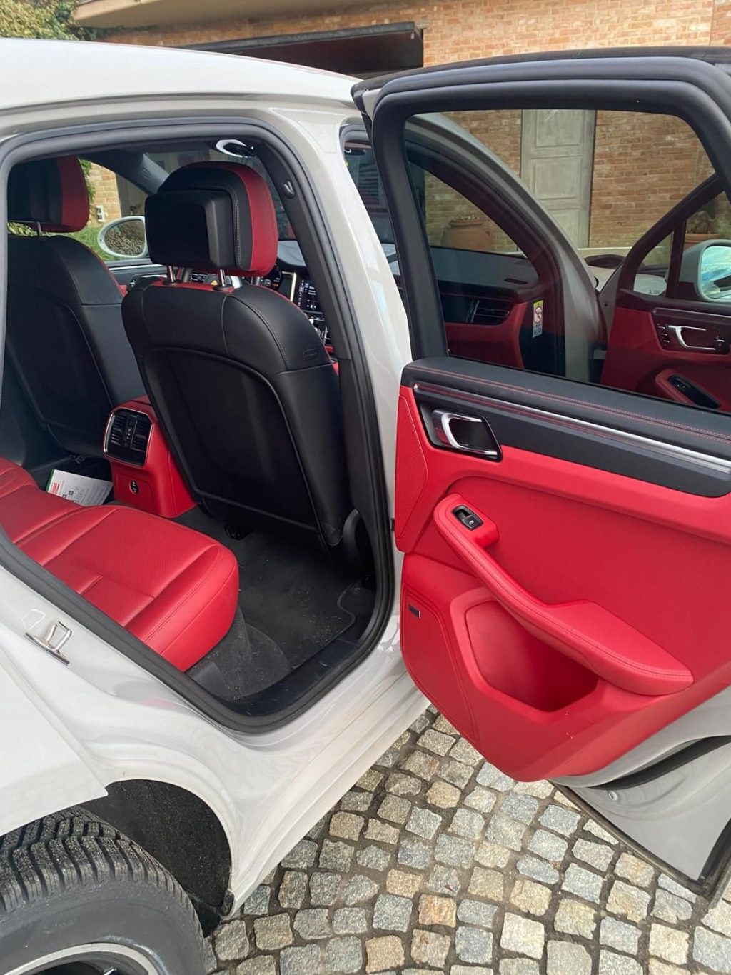 PORSCHE Macan 2.0 - 10