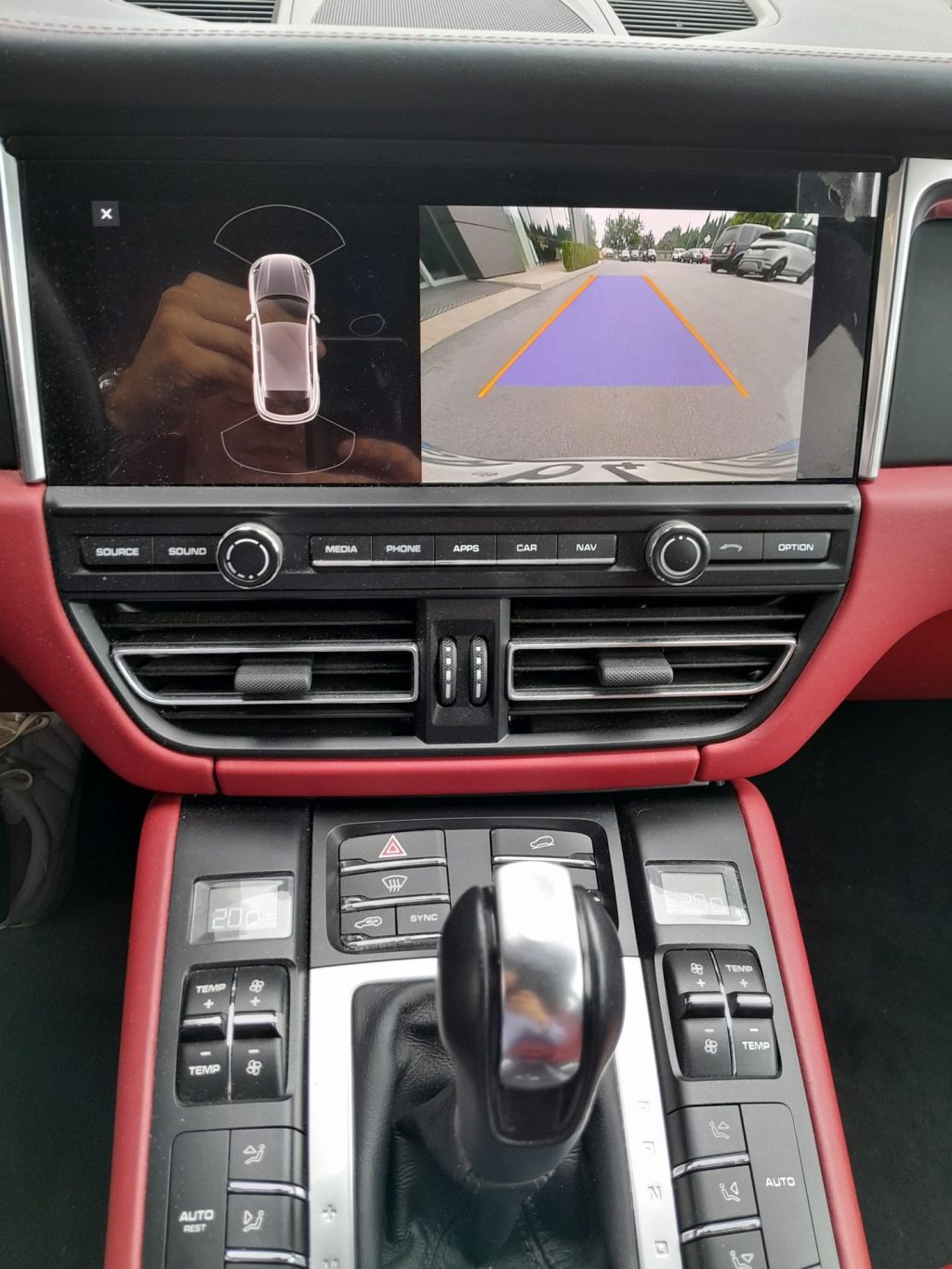 PORSCHE Macan 2.0 - 12