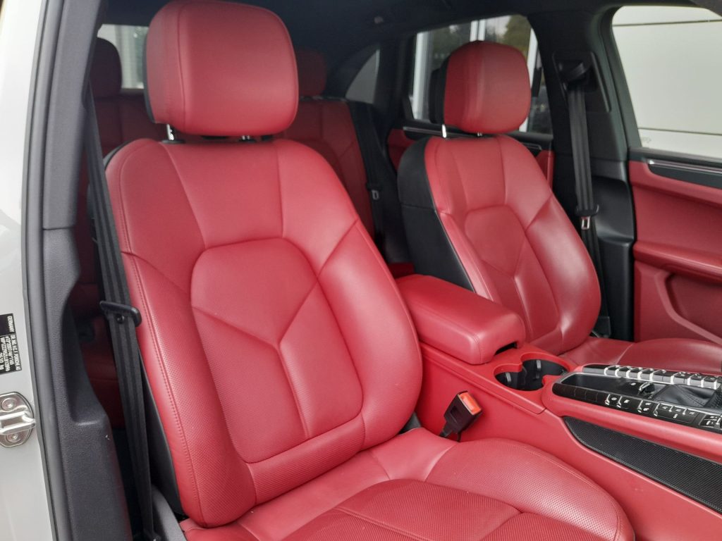 PORSCHE Macan 2.0 - 19