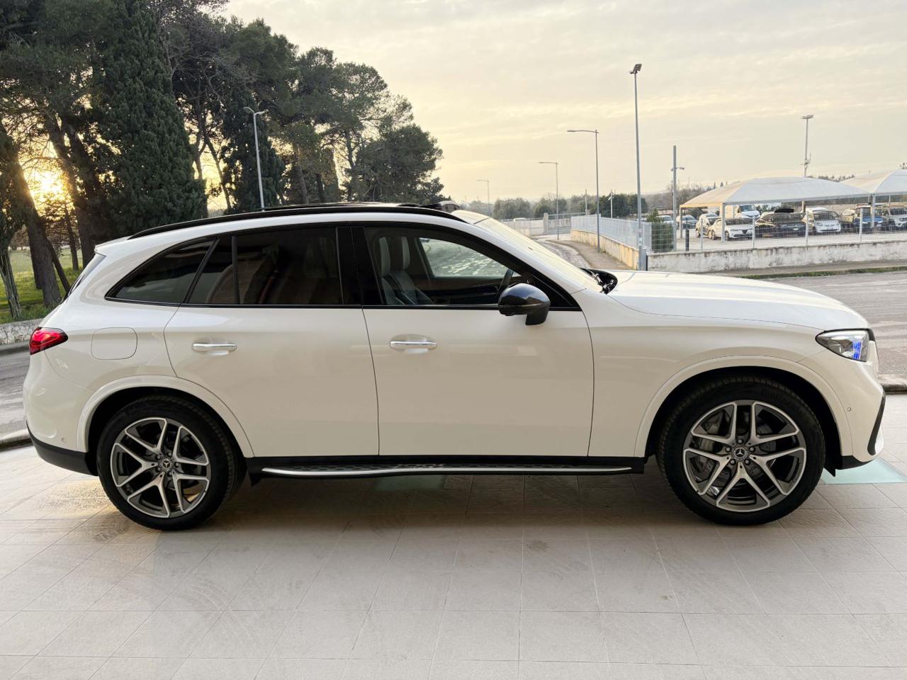 MERCEDES-BENZ GLC 220 d 4Matic Mild Hybrid AMG Premium Plus Pack Night. - 4