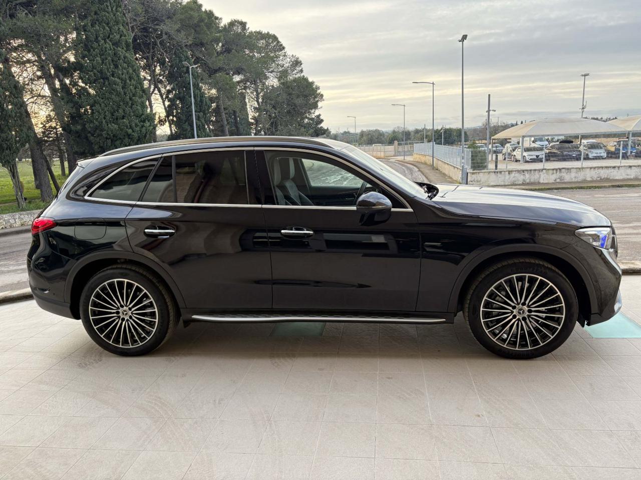 MERCEDES-BENZ GLC 300 d 4Matic Mild Hybrid AMG Line Premium. - 4