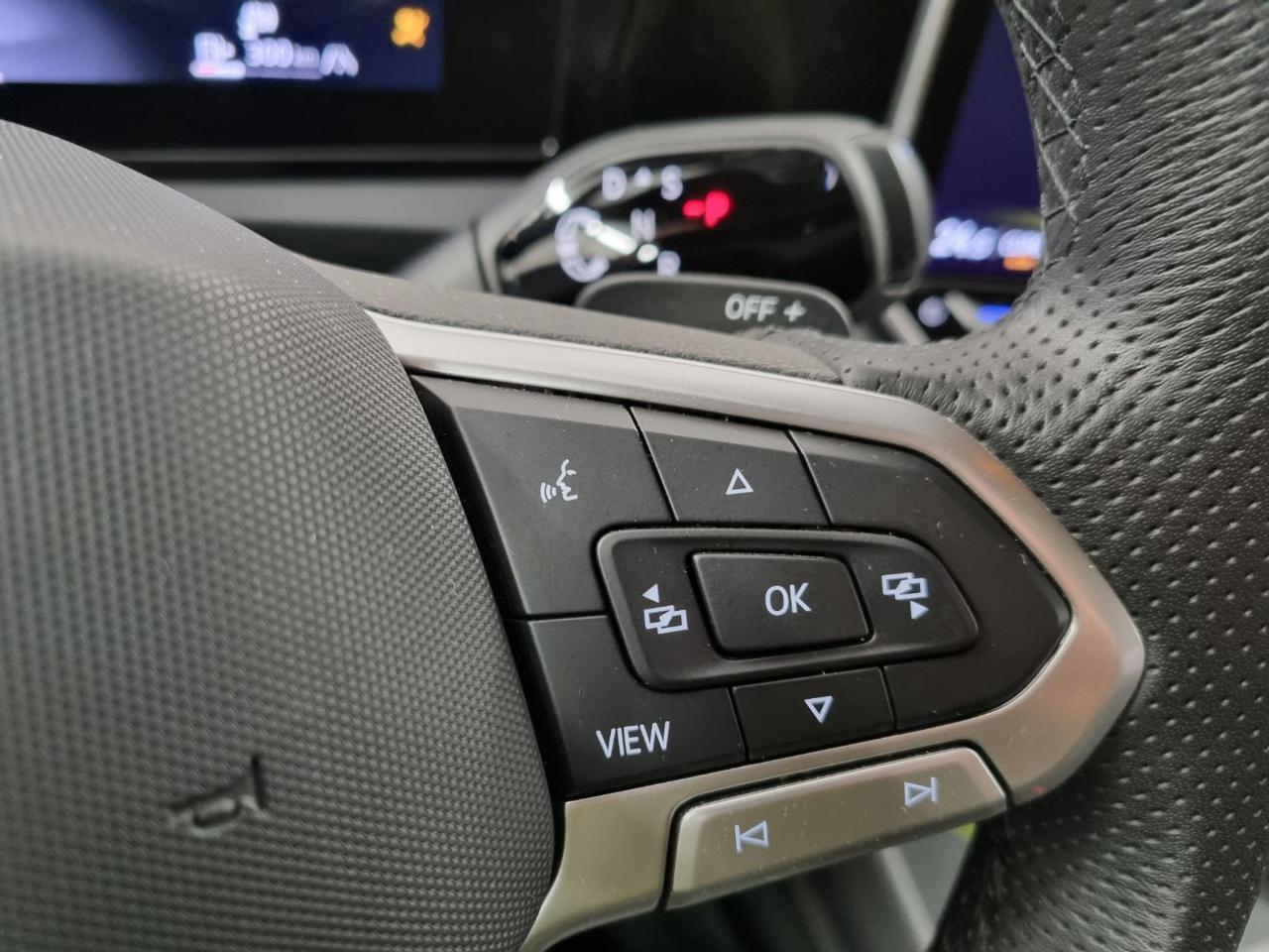 VOLKSWAGEN Tiguan 2.0 TDI 150 CV DSG R-Line - 24