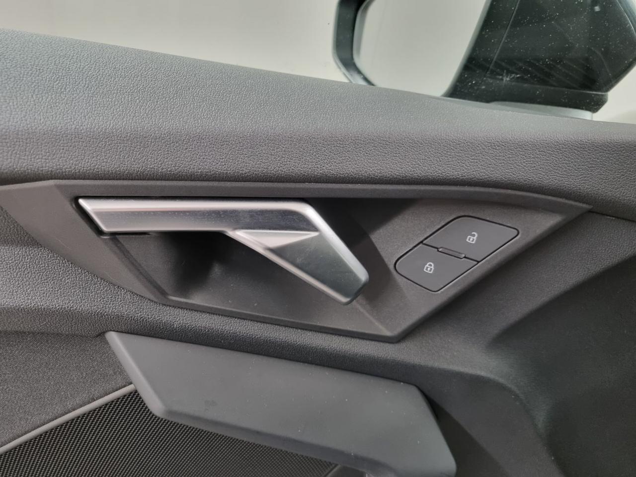 AUDI A3 SPB 35 TFSI S tronic Business Advanced - 30