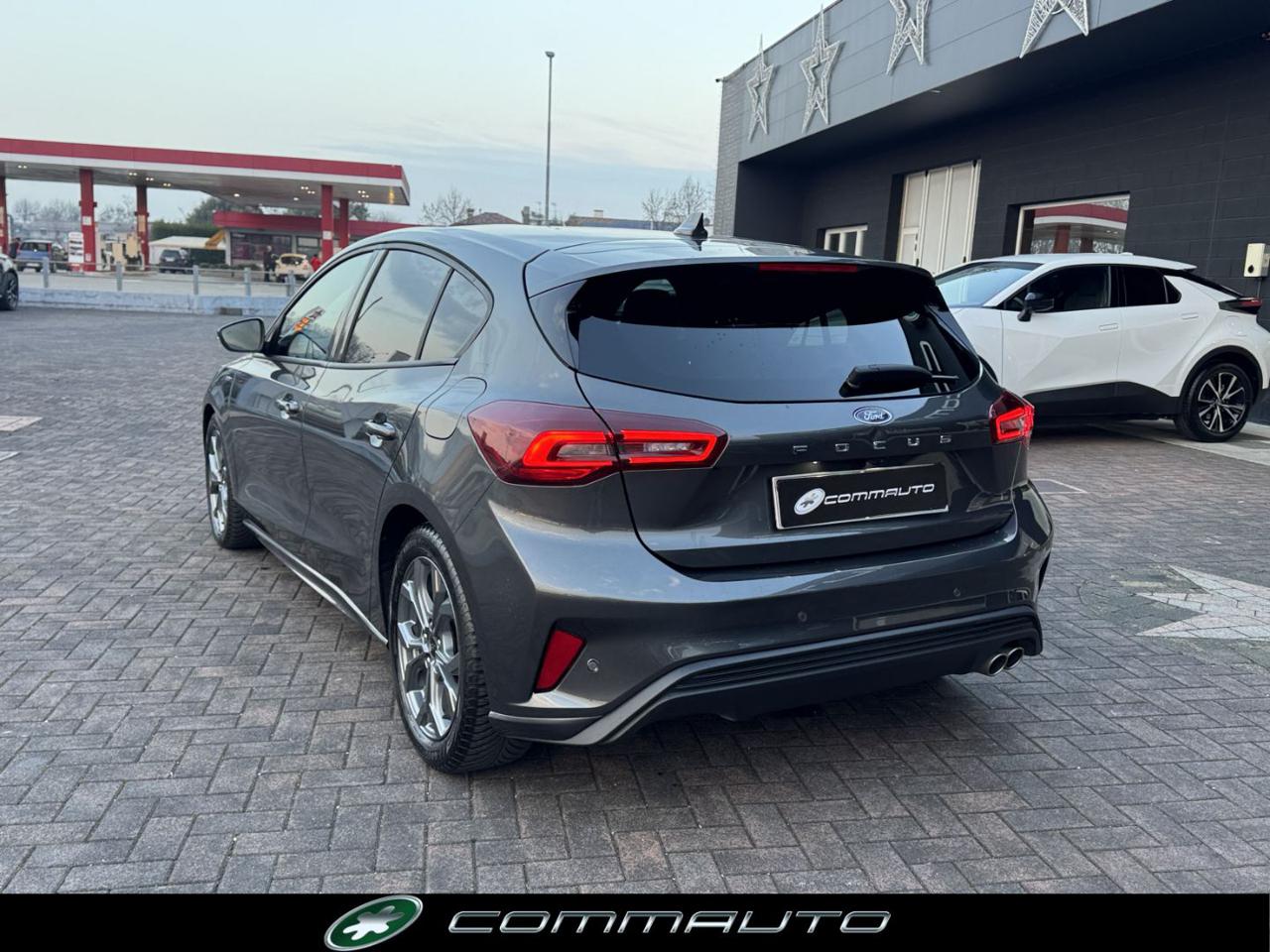 FORD Focus 1.5 EcoBlue 115 CV automatico 5p. ST-Line - 6