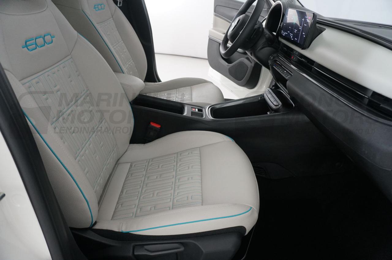 FIAT 600 Hybrid 100 CV DCT MHEV La Prima - 9