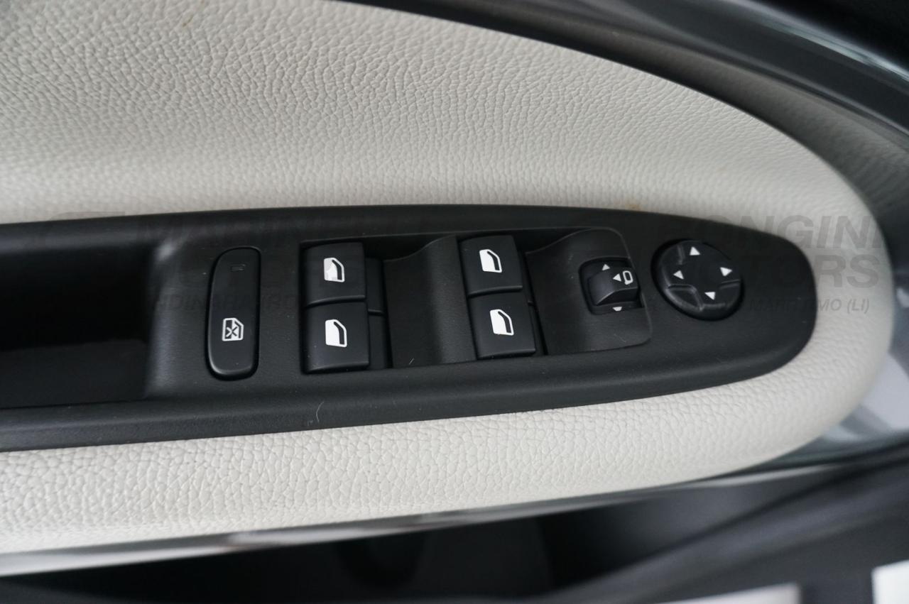 FIAT 600 Hybrid 100 CV DCT MHEV La Prima - 21