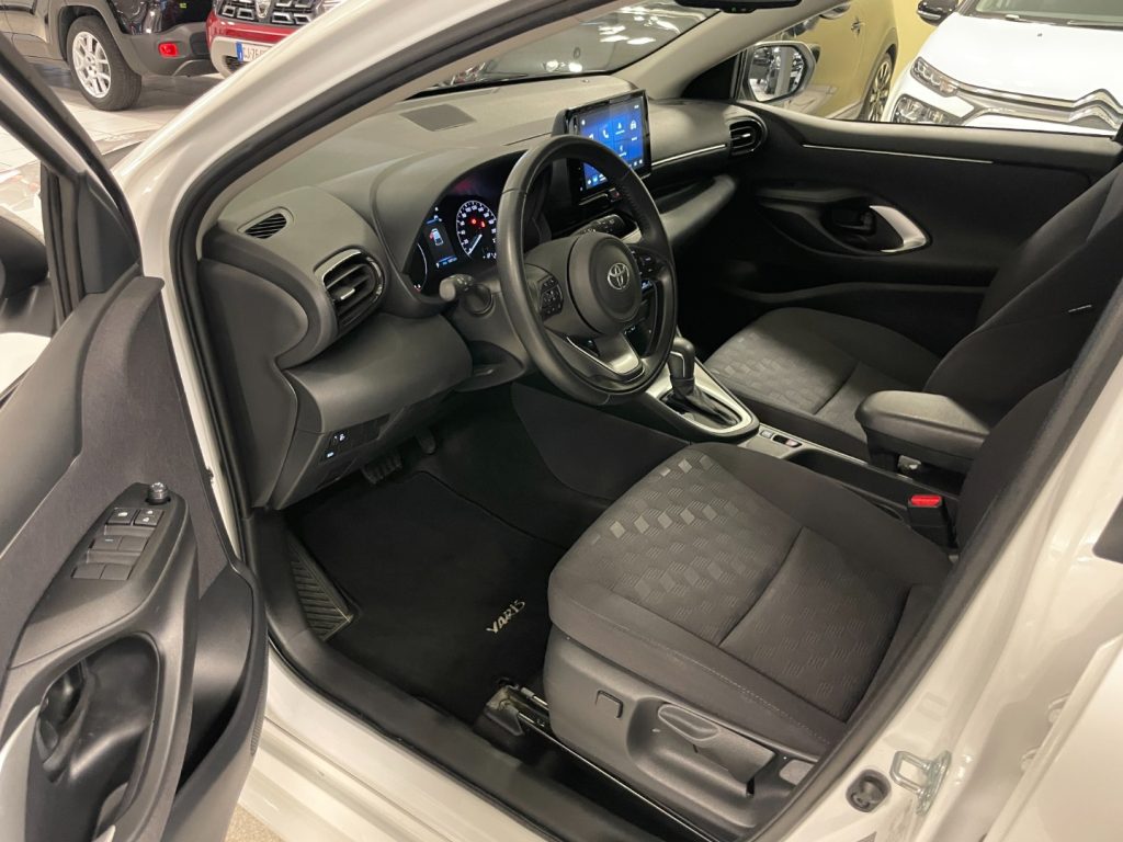 TOYOTA Yaris 1.5 Hybrid 115CV 5 porte Active - 8