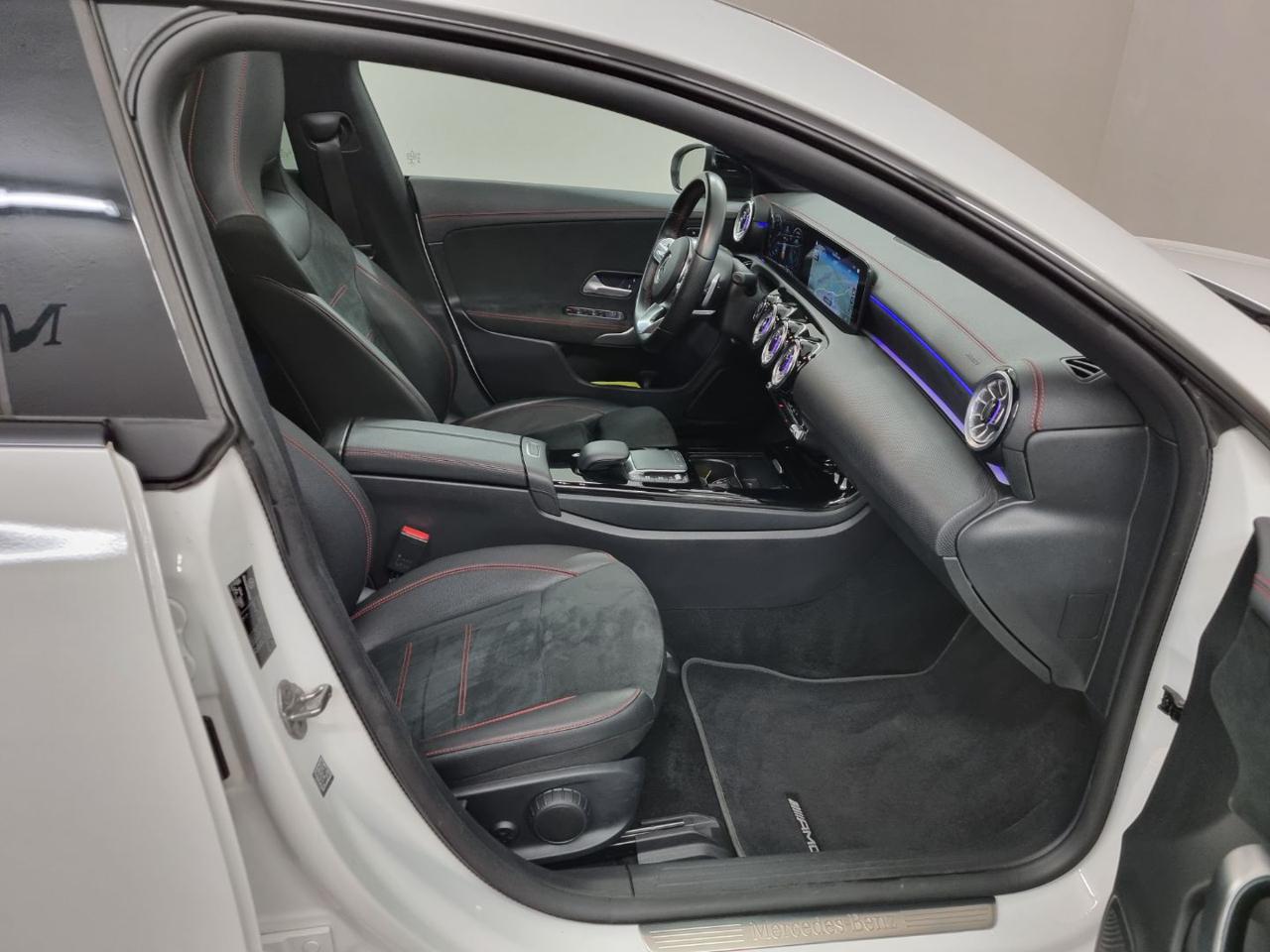 MERCEDES-BENZ CLA 200 d Automatic Shooting Brake Premium - 13